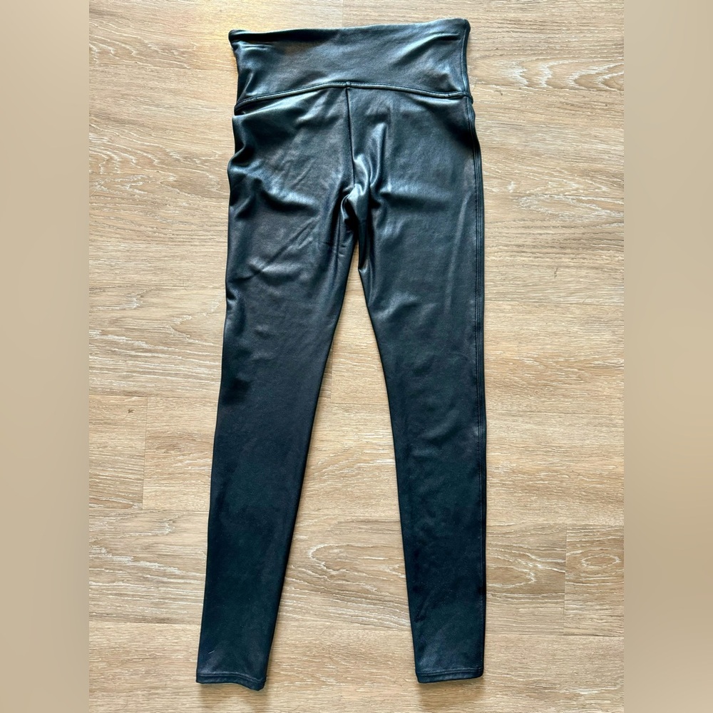 SPANX Faux Leather Leggings Size M - worn once!